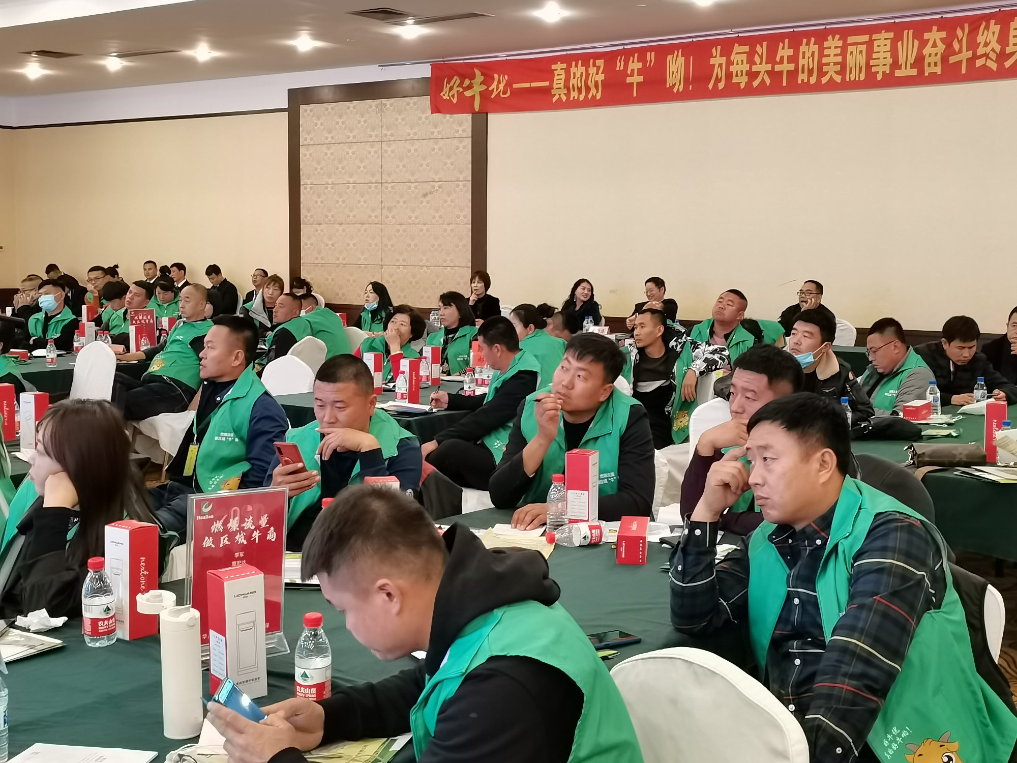 《燃爆流量 做區(qū)域“?！鄙獭返拈L春站